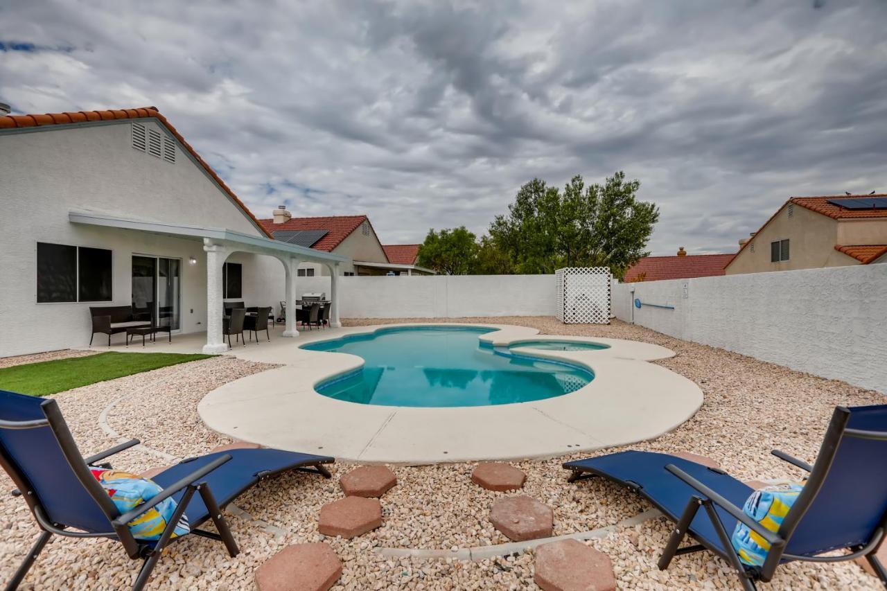 Luxurious House With A Pool, Spa, And Patio, Sleeps 6 Comfortably Лас-Вегас Екстер'єр фото